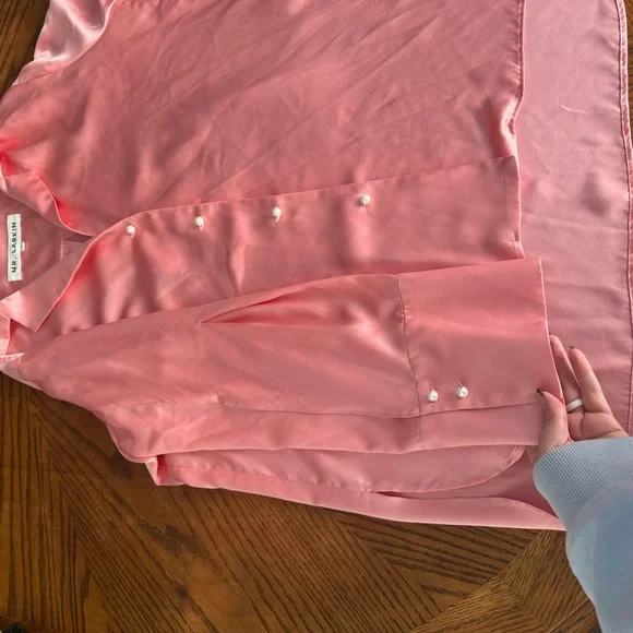 Mr.‎ Larkin Pink long sleeve 100% silk with pearls - Picture 6 of 9